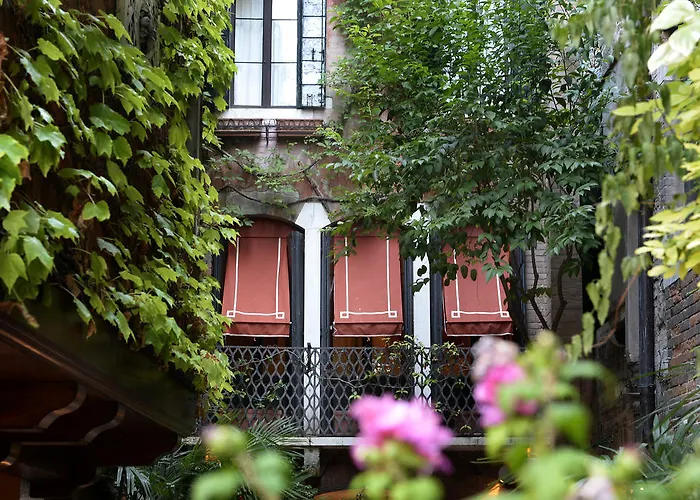 Hotel Flora - By Romanelli Family Venezia